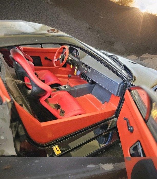 Pocher 1:8 - Modelbouwdoos - Ferrari F40, Hobby & Loisirs créatifs, Voitures miniatures | 1:5 à 1:12