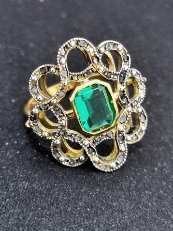 Zonder minimumprijs - Ring - 9 kt. Zilver, Geel goud Smaragd