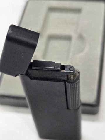 Corona - Zonder minimumprijs - Aansteker - Legering