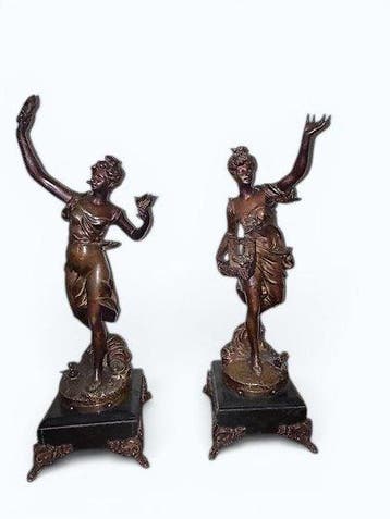 Beeldje - Pair of Sculptures Concours de Pigeons &