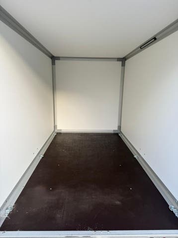 Gesloten Aanhangwagen | Geremd | 750 kg | Dubbele Achterdeur, Ophalen