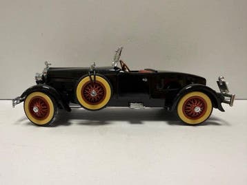 Danbury Mint 1:24 - Modelauto - Stutz Black Hawk (1927)