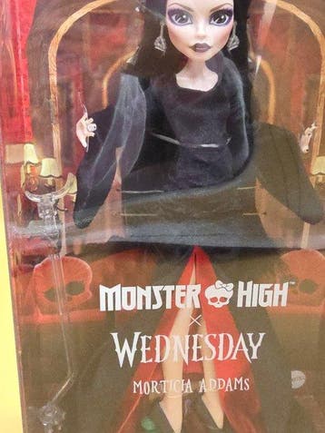Mattel - Poupée Morticia Addams - 2020 et après