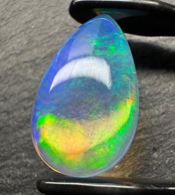Opaal Cabochon- 1.69 g
