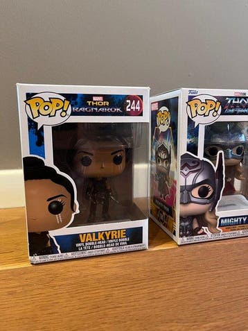 Funko - Funko Pop “MARVEL STUDIOS” /// THOR /// Valkyrie