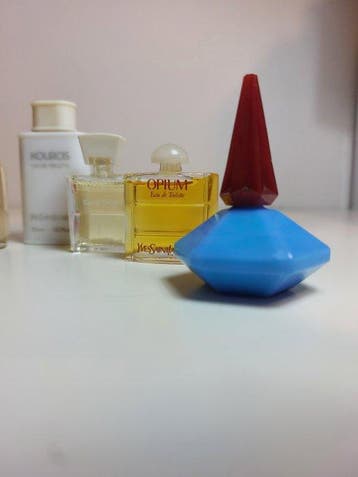 Collectie merkartikelen - YSL, Lancome, Cacharel, Antiek en Kunst