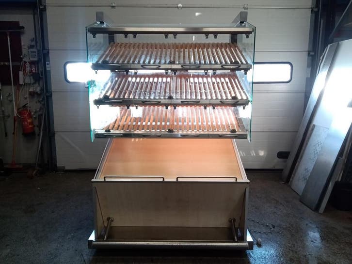 Broodstelling - B126 x D85 x H186 cm, Zakelijke goederen, Kantoor en Winkelinrichting | Winkel en Inventaris