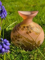 Emile Gallé - Vaas - Glas - Art Nouveau Bloemenvaas, Antiek en Kunst