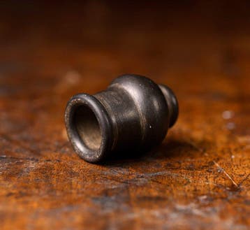 Oud-Egypte, Aanbod: kleine pot in basalt - 4.3 cm