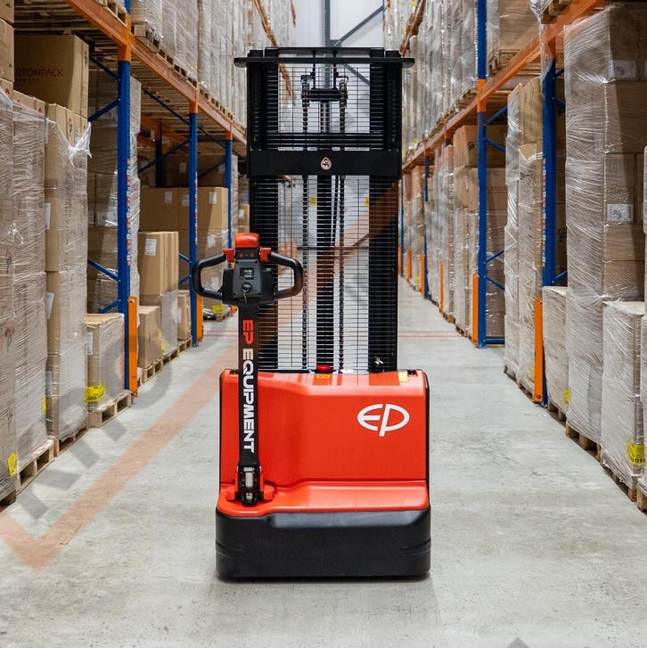Actie - stapelaar - 1500kg 2.7 tot 4.15m voor 2395,- ex btw, Zakelijke goederen, Machines en Bouw | Heftrucks en Intern transport