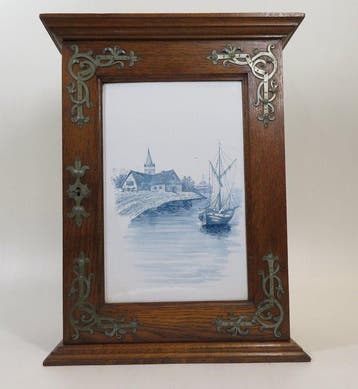 Kastje met grote tegel (schip en landschap) - Armoire -