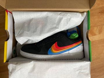Nike SB - Dunk Low SB - Sneakers - Maat: EU 42 - Nieuw met