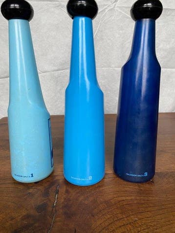 Fles - Glas - Drie flessen Rosso Antico ontworpen voor
