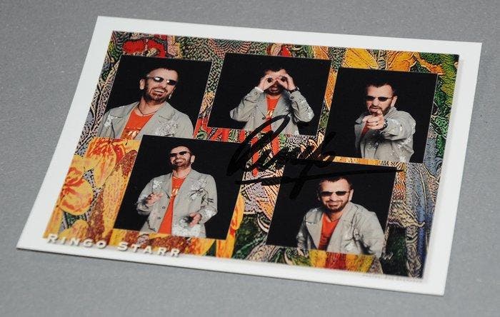 Ringo Starr - Gesigneerde zeldzame kleurpromotiefoto met COA, Cd's en Dvd's, Vinyl Singles