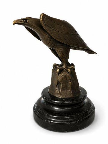 Beeld, Bronzen adelaar op marmeren sokkel – Gesigneerd –