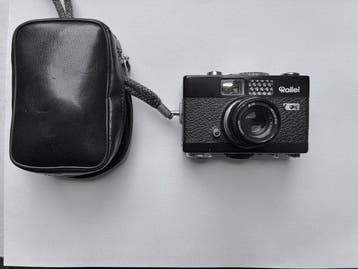 Rollei 35B + case + strap + box | Analoge camera
