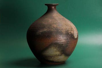 Bizen-aardewerkpot (Tsubo) — Fujiwara Kin, Rakuzan Kiln -