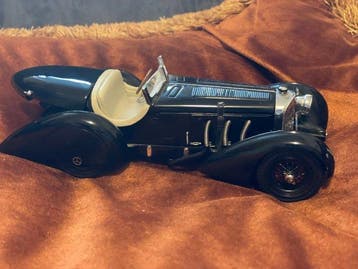 CMC 1:24 - Modelauto - Mercedes SSK Trossi, 1932 The Black