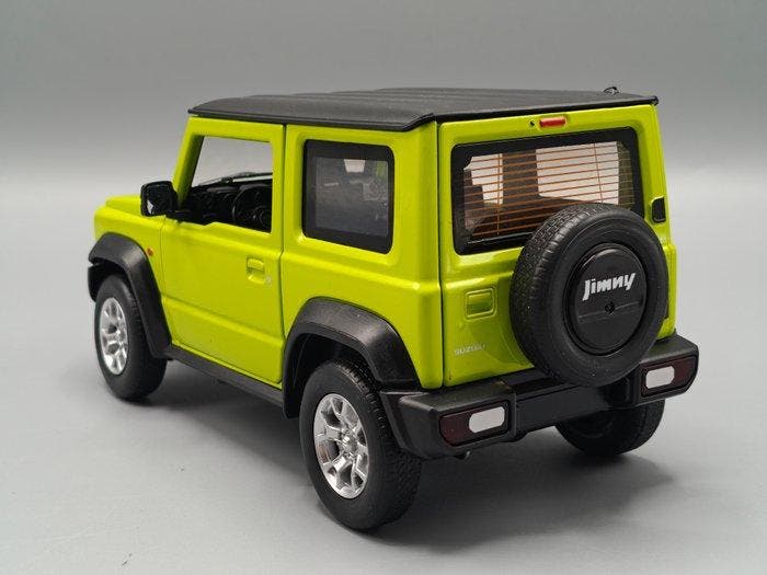 Diecast 1:18 - Modelauto - Suzuki Jimny - full openings, met, Hobby & Loisirs créatifs, Voitures miniatures | 1:5 à 1:12