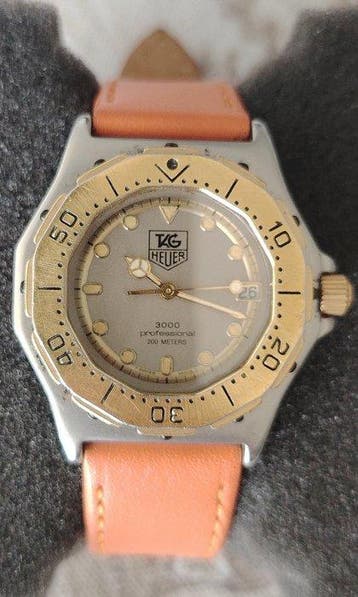 TAG Heuer - 3000 Professional (Rif. 934.213) - Sans prix de