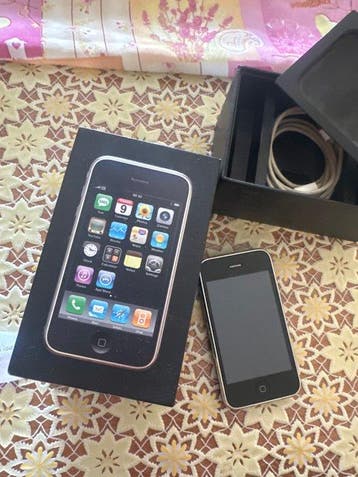 Apple - iPhone (1) - In originele verpakking, Nieuw