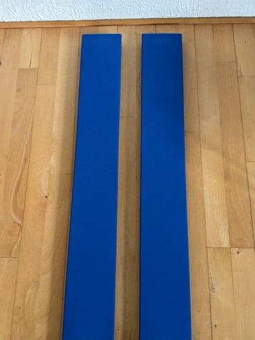 Bang & Olufsen - Blue Speaker Fronts Audiocomponent