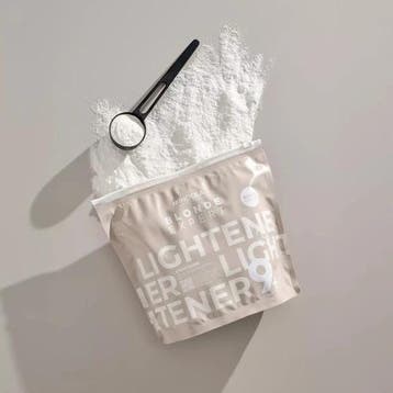 Indola Blonde Expert Lightener 9+ - 450g (Blondeerpoeder), Verzenden, Nieuw, Gel, Wax, Haarlak of Mousse
