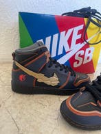 Nike - Dunk High - Sneakers - Maat: EU 40.5 - Nieuw met tags