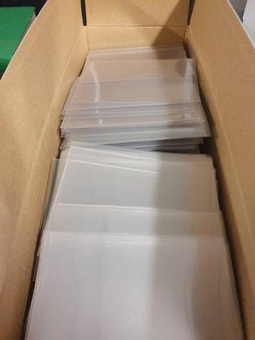 Doos Circa 10 KG aan Hoesjes voor ansichtkaarten - Duurzaam, Verzamelen, Gelopen