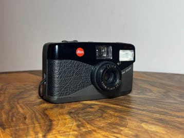 Leica Mini Zoom – 35mm Compact Film Camera Analoge