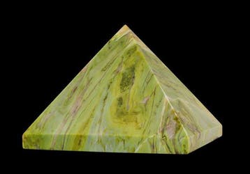 Massieve 3,75 kg Groene Serpentijn Piramide - India - 16,5, Verzamelen