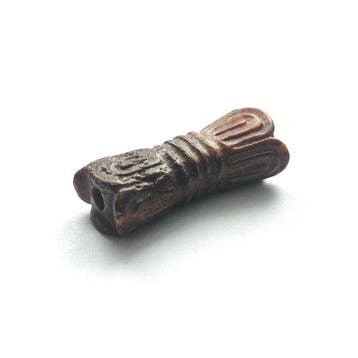 Chinois ancien Pierre dure (jade ?) Talisman à perles XS