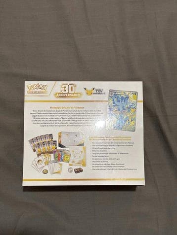 Pokémon - 1 Elite trainer box - ETB Elite trainer box 30th, Hobby en Vrije tijd, Nieuw