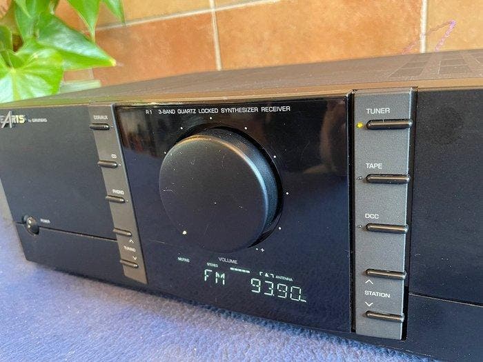 Grundig - Beeldende Kunst R1 Solid state stereo receiver, TV, Hi-fi & Vidéo, Radios