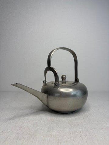 Theepot - Tin - met metalen handvat