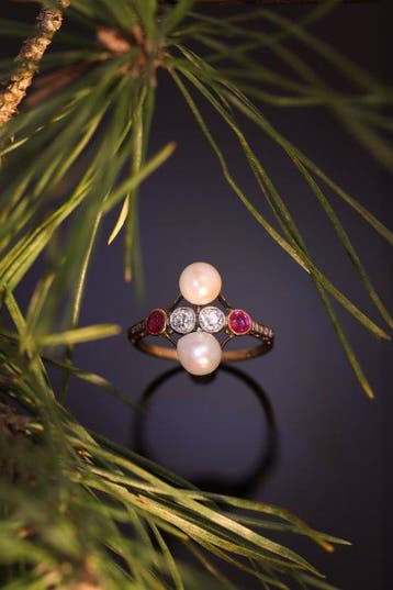 Ring - 18 karaat Geel goud, Witgoud - Diamant - Pearl, Ruby