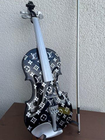 J.Reinhardt - Custom Louis Vuitton Violin - Noir & Silver