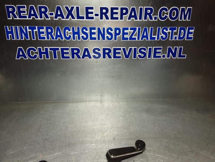 Raamslinger Opel Kadett C, zwart met chroom. (Interieur), Auto-onderdelen, Interieur en Bekleding, Gebruikt, Opel, Verzenden
