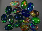 ct. 9,80 Natuurlijke Ethiopische Zwarte Opalen - Cabochon -