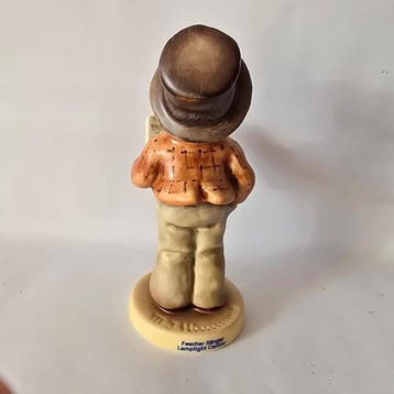 Goebel - Beeldje - Hummel 847 - Lamplichtzanger / Lamplight, Antiek en Kunst