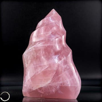 Flamme exclusive en quartz rose – Symbole de lamour et de, Collections