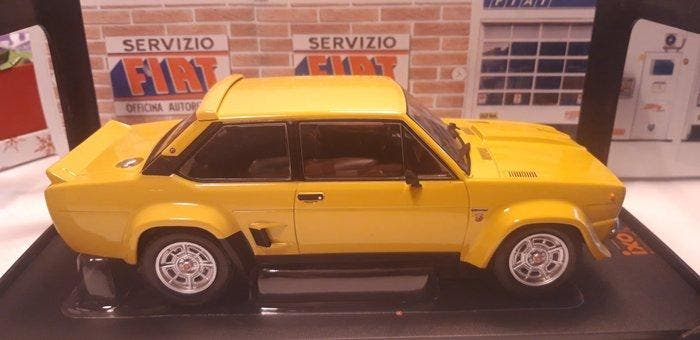 IXO 1:18 - Modelauto - FIAT 131 - ABARTH, Hobby & Loisirs créatifs, Voitures miniatures | 1:5 à 1:12
