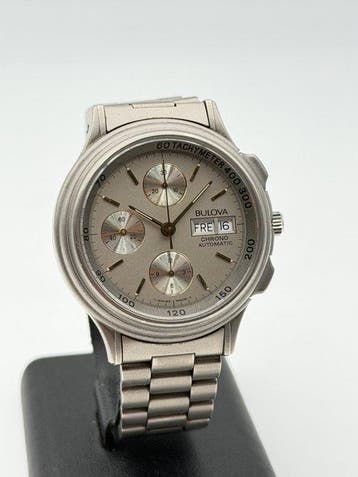Bulova - titanium automatic chronographe vintage - Sans prix