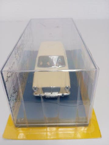 Moulinsart 1:24 - Modelauto - MG de lauto-stop – LÎle, Livres, BD | Comics