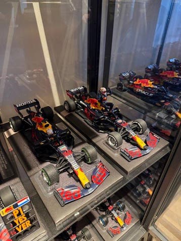 Minichamps 1:18 - Model raceauto (63) - redbull, Hobby en Vrije tijd, Nieuw