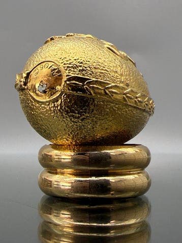 Fabergé ei - Schatkist van eieren - Porselein, Verguld