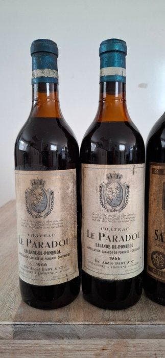 1966 x 2 Chateau Le Paradou & 1970 x 2 Chateau Saint Bonnet, Verzamelen, Wijnen, Nieuw