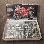 Tamiya - Speelgoedauto Ducati Superleggera V4 – 1/12 Scale, Hobby en Vrije tijd, Nieuw