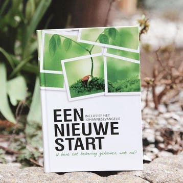 Nieuwe start 9789064422119 John T.L. Maasbach, Boeken, Verzenden, Zo goed als nieuw, John T.L. Maasbach