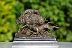 Statue, dogs attack bear - 18 cm - marbre bronze